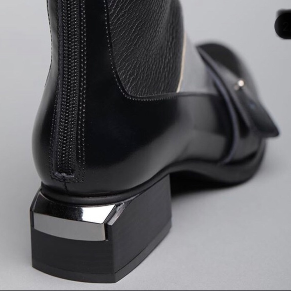 Melli Shoes - Picture 2 of 3